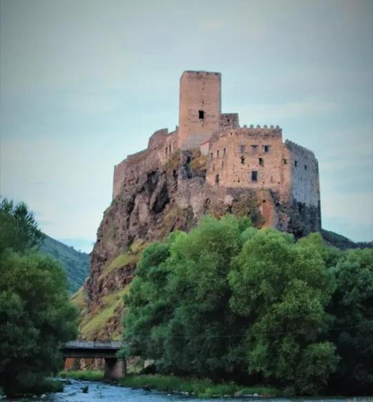 Vardzia Сhachkari 외부 사진