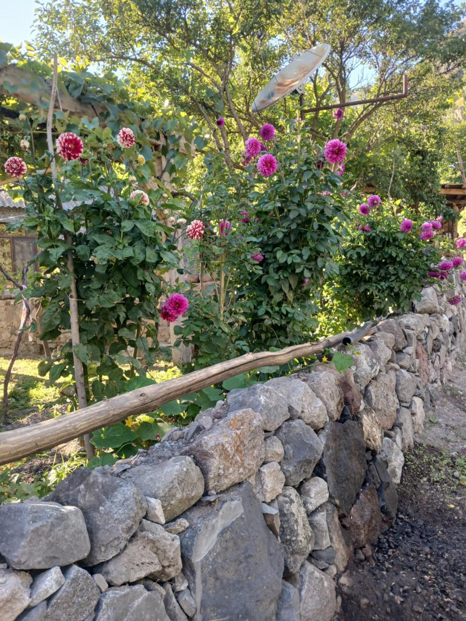 Vardzia Сhachkari 외부 사진